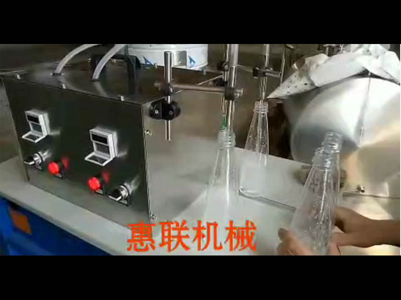 便攜式小型酒水灌裝機(jī) 便攜式小型酒水灌裝機(jī)